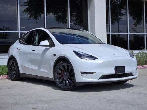 White 2022 Tesla Model Y Performance