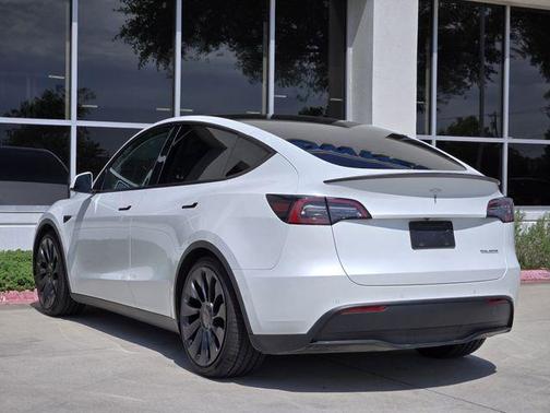 White 2022 Tesla Model Y Performance