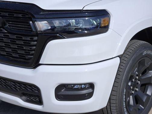Bright White Clearcoat 2026 RAM 1500 Big Horn/Lone Star