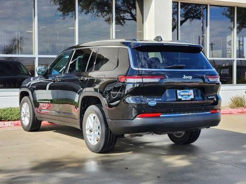 2021 Jeep Grand Cherokee L Laredo