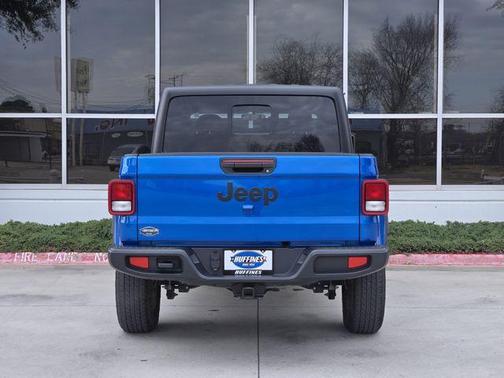 2023 Jeep Gladiator Sport