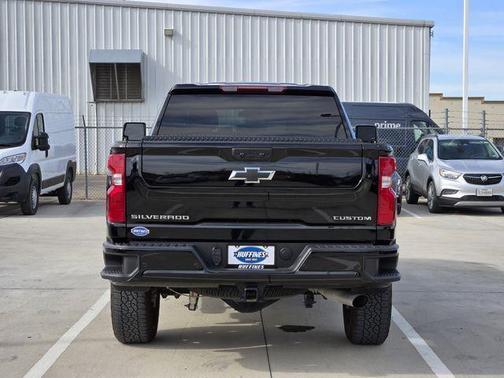 2025 Chevrolet Silverado 2500 Custom