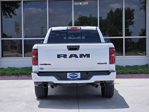 Bright White Clearcoat 2025 RAM 1500 Big Horn/Lone Star