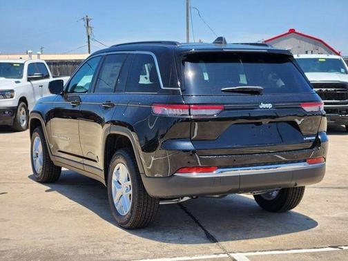 2025 Jeep Grand Cherokee Laredo X