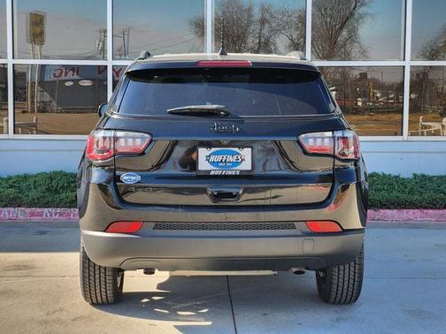 2023 Jeep Compass Altitude