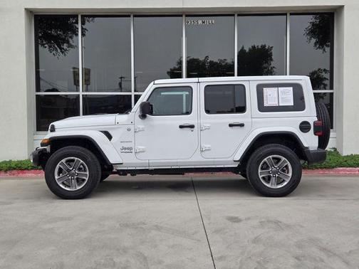 2021 Jeep Wrangler Unlimited Sahara