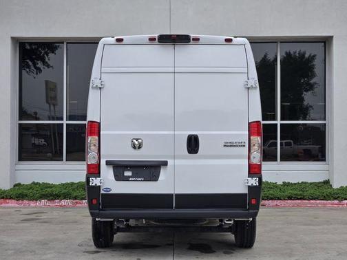 Bright White Clearcoat 2025 RAM ProMaster 3500 High Roof