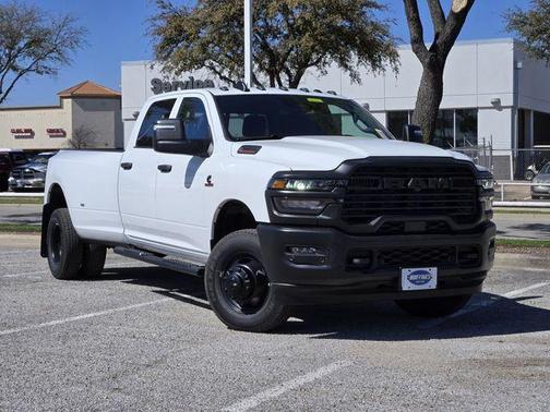 Bright White Clearcoat 2026 RAM 3500 Tradesman