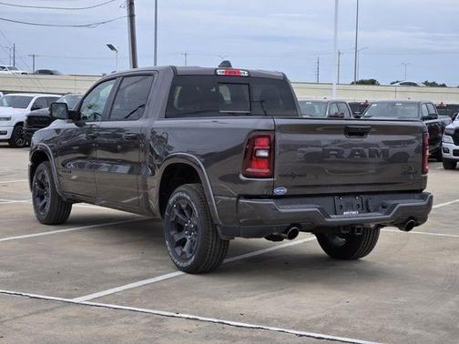 Granite Crystal Clearcoat Metallic 2026 RAM 1500 Big Horn/Lone Star