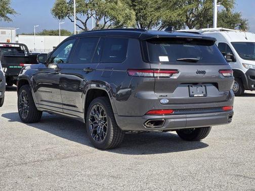 2025 Jeep Grand Cherokee L Summit