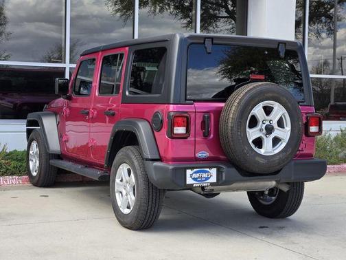 2022 Jeep Wrangler Unlimited Sport