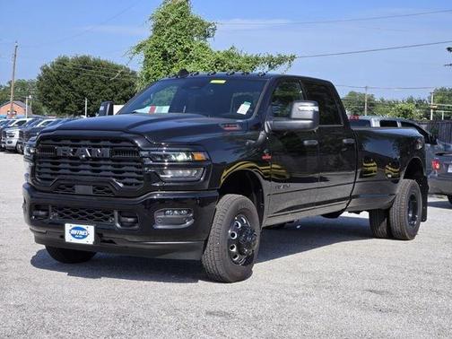 Diamond Black 2026 RAM 3500 Big Horn