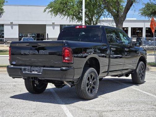 Diamond Black 2026 RAM 2500 Big Horn