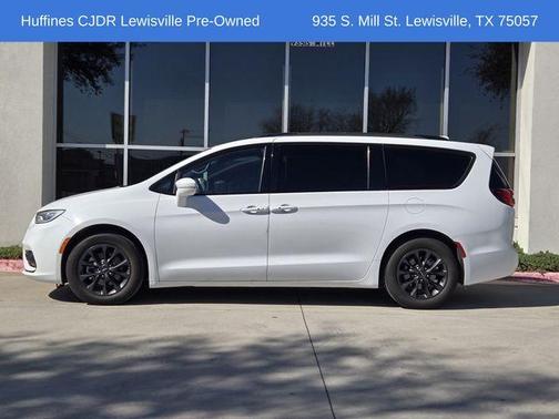 2021 Chrysler Pacifica Touring-L