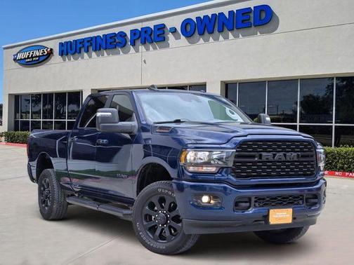 Patriot Blue Pearlcoat 2024 RAM 2500 Big Horn
