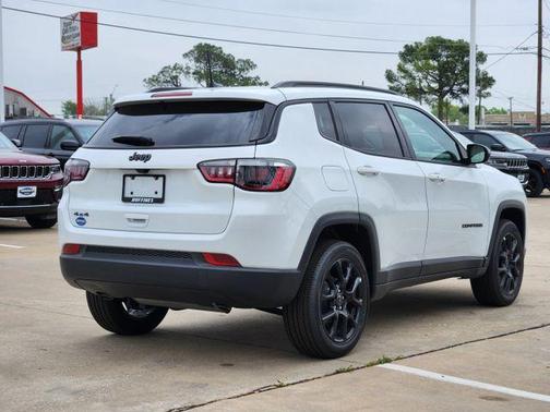 2025 Jeep Compass Latitude