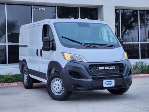 2025 RAM ProMaster 1500 Low Roof