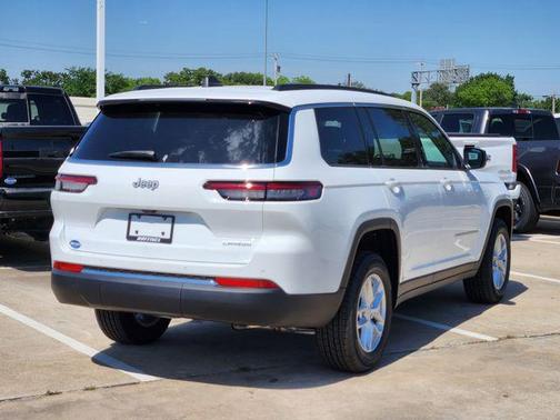 2025 Jeep Grand Cherokee L Laredo