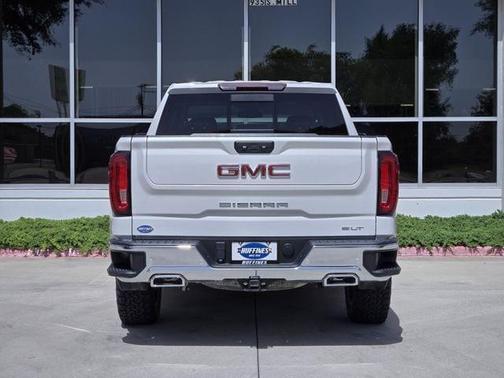 White Frost Tri-Coat 2022 GMC Sierra 1500 SLT
