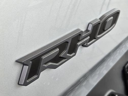 Silver Zynith 2026 RAM 1500 RHO