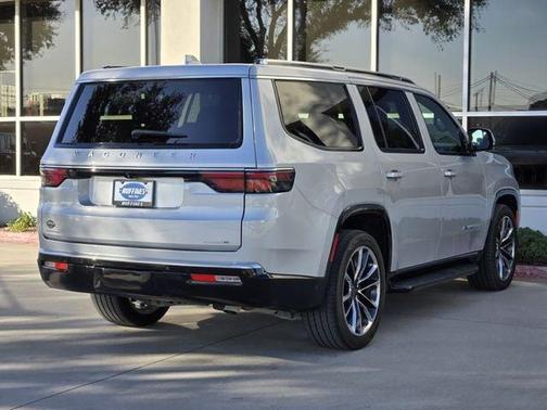 2022 Jeep Wagoneer Series II