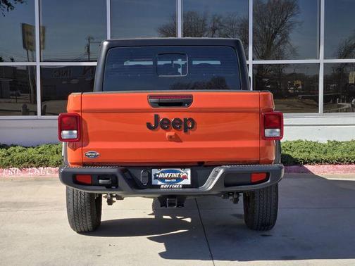 2023 Jeep Gladiator Sport