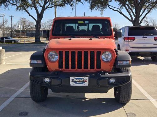 2023 Jeep Gladiator Sport
