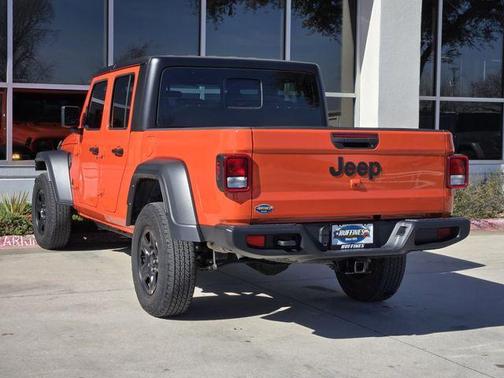 2023 Jeep Gladiator Sport