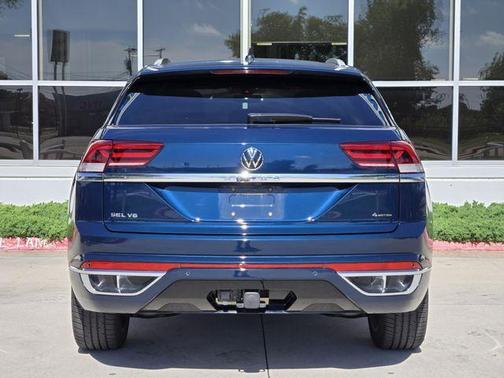 2023 Volkswagen Atlas Cross Sport 3.6L V6 SEL Premium R-Line