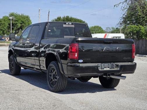Diamond Black 2026 RAM 3500 Limited