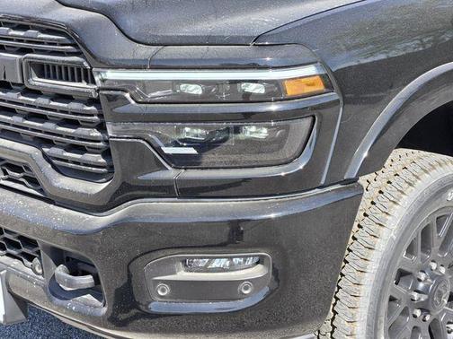 Diamond Black 2026 RAM 3500 Limited