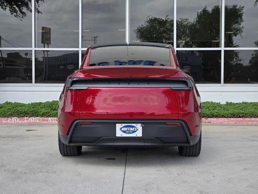 Ultra Red 2026 Tesla Model Y PREMIUM
