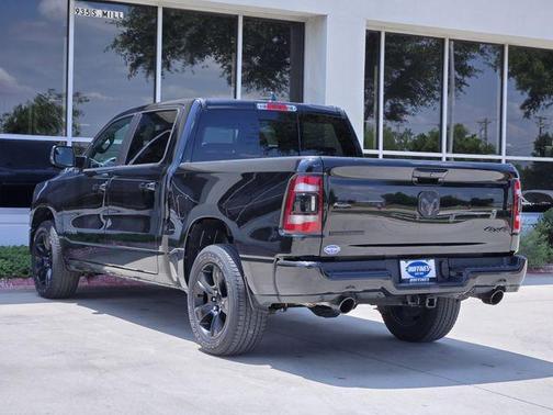 Diamond Black 2023 RAM 1500 Big Horn