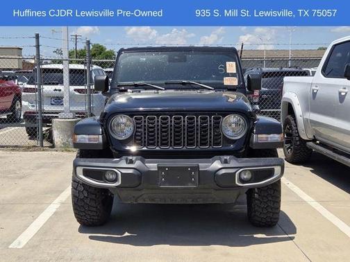 Black Clearcoat 2025 Jeep Gladiator Texas Trail