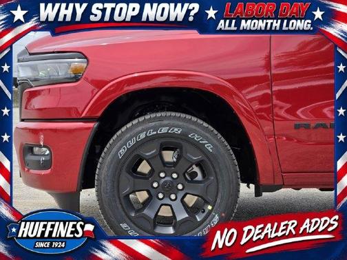 Molten Red Pearlcoat 2027 RAM 1500 Big Horn/Lone Star