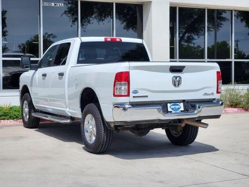 Bright White Clearcoat 2024 RAM 2500 Big Horn