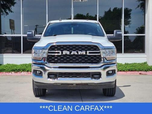 Bright White Clearcoat 2024 RAM 2500 Big Horn