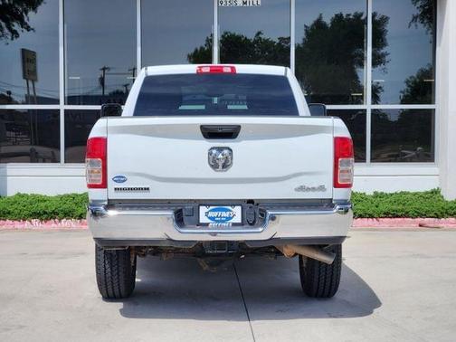 Bright White Clearcoat 2024 RAM 2500 Big Horn