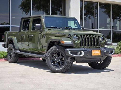 2022 Jeep Gladiator Sport