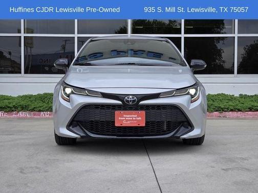 Classic Silver Metallic 2021 Toyota Corolla Hatchback SE