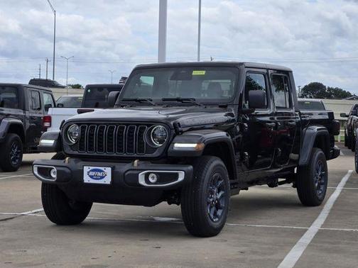 Black Clearcoat 2026 Jeep Gladiator 85th Anniversary Edition