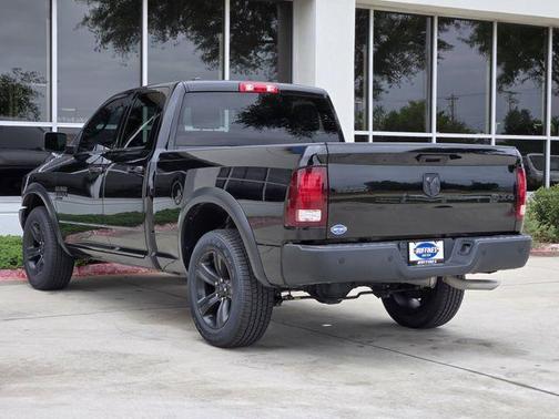 Diamond Black 2022 RAM 1500 Classic SLT