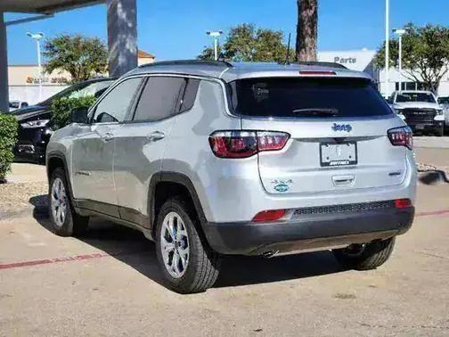 2025 Jeep Compass Latitude