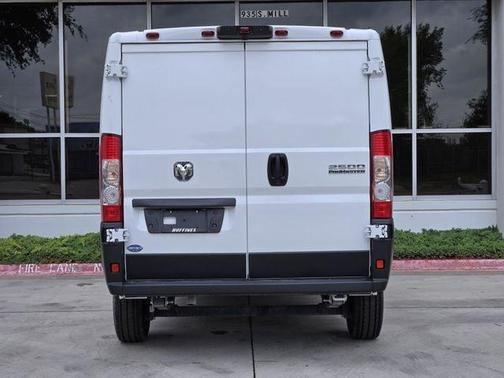 2025 RAM ProMaster 2500 Base