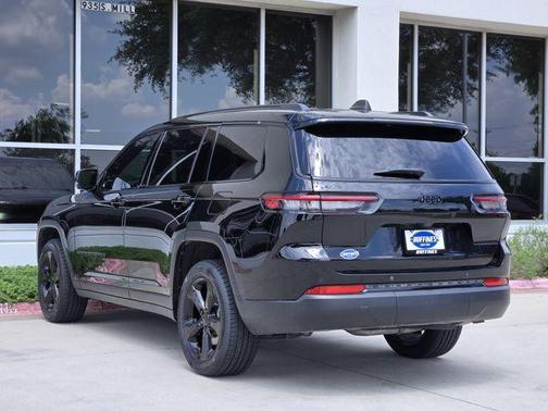 Diamond Black 2023 Jeep Grand Cherokee L Laredo