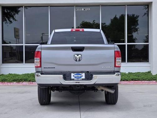 Billet Silver Metallic Clearcoat 2024 RAM 2500 Big Horn