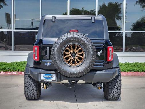 Shadow Black 2022 Ford Bronco Badlands