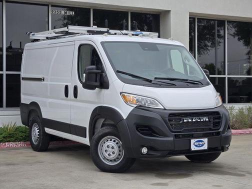 Bright White Clearcoat 2025 RAM ProMaster 1500 Low Roof