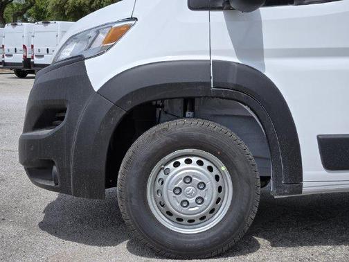 Bright White Clearcoat 2027 RAM ProMaster 2500 HIGH ROOF