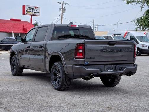 Granite Crystal Clearcoat Metallic 2026 RAM 1500 Big Horn/Lone Star